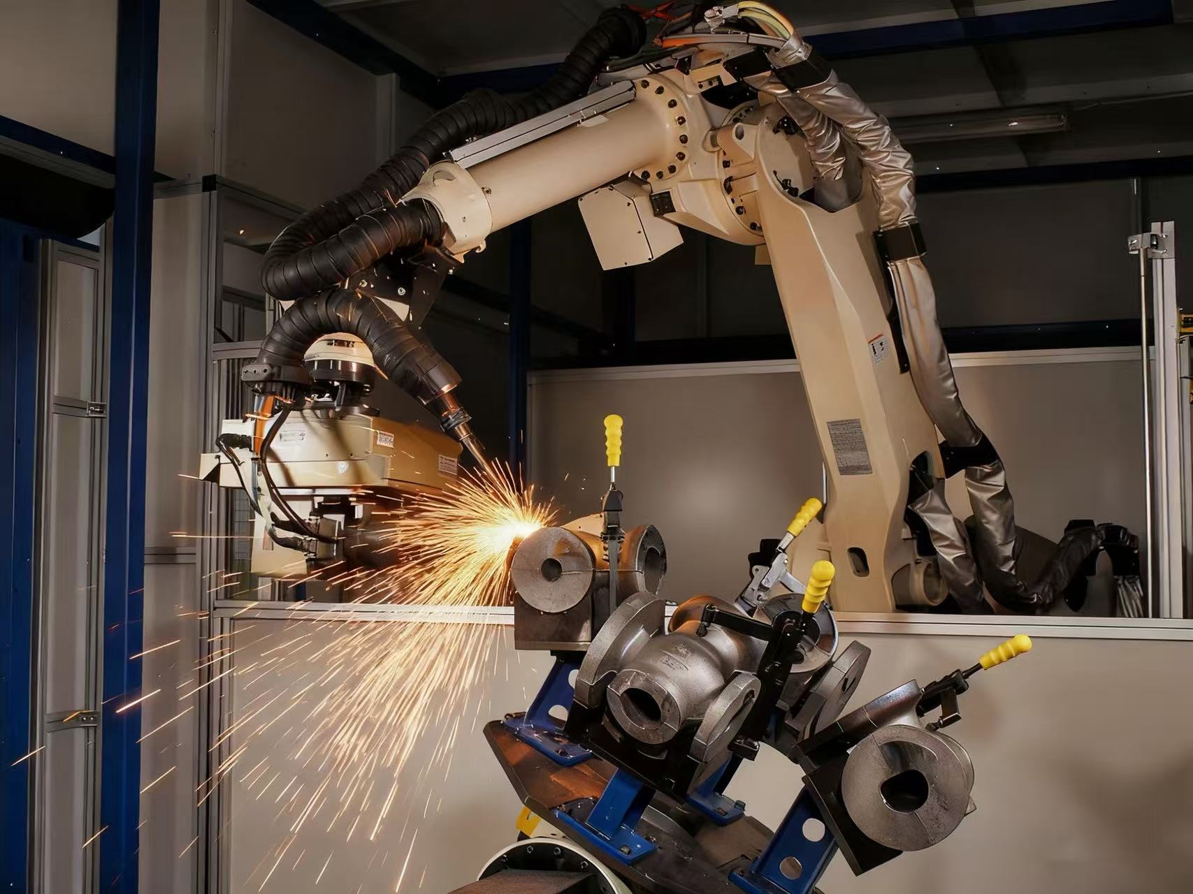 南京新控AI赋能打磨机器人系列：智能感知与自适应技术的创新实践